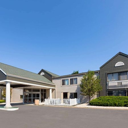 La Quinta Inn By Wyndham Sheboygan Luaran gambar