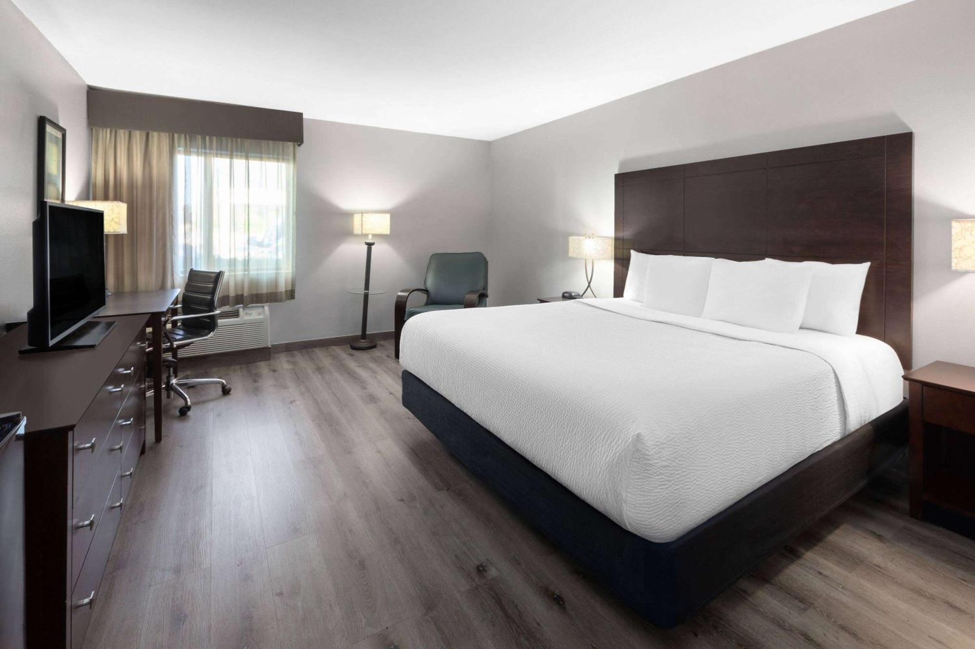 La Quinta Inn By Wyndham Sheboygan Luaran gambar