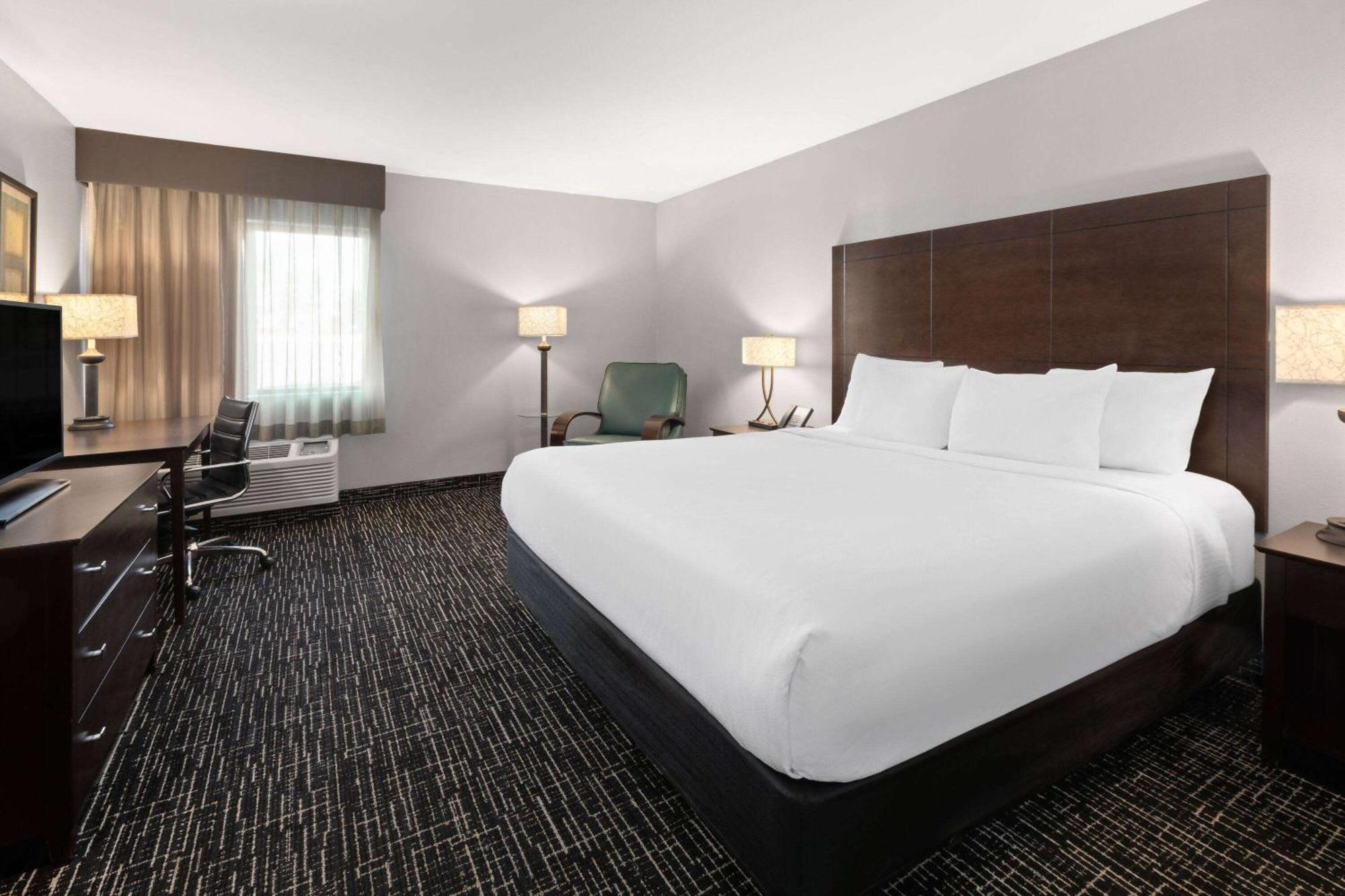 La Quinta Inn By Wyndham Sheboygan Luaran gambar