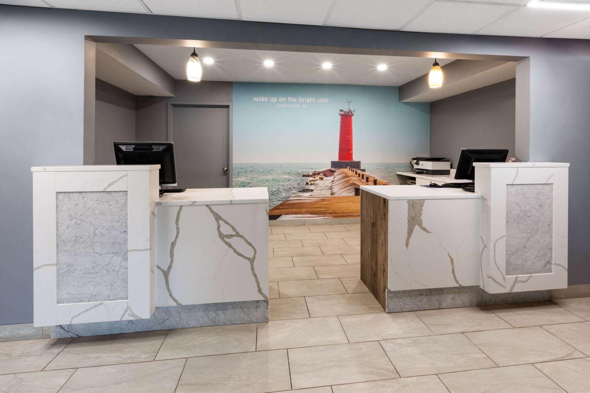 La Quinta Inn By Wyndham Sheboygan Luaran gambar